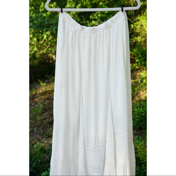 SOLD✨Spell✨Sienna Luxe Lace Skirt ✨M✨ - Picture 8 of 13